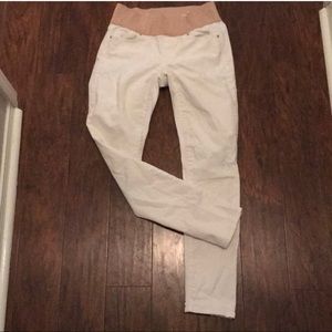 Gap maternity skinny jeans 26
